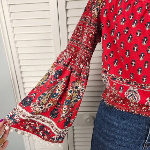 Band of Gypsies Red Off Shoulder Boho Top M Cropped Floral Bell Sleeve Fringe - Picture 3 of 10